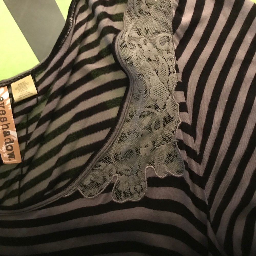 Tunic - Picture 4 of 5